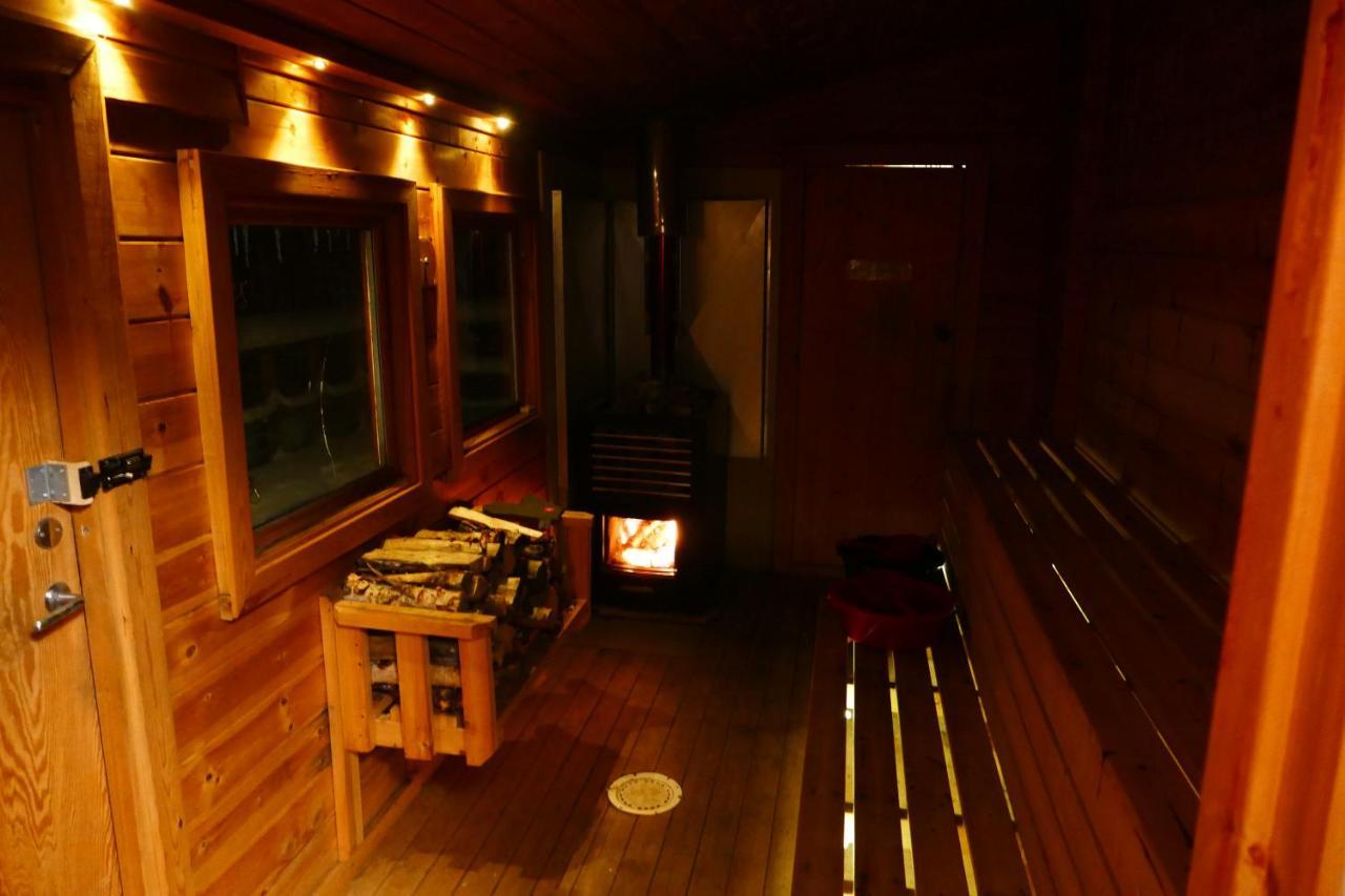 Lodge Reindeer Jukkasjarvi