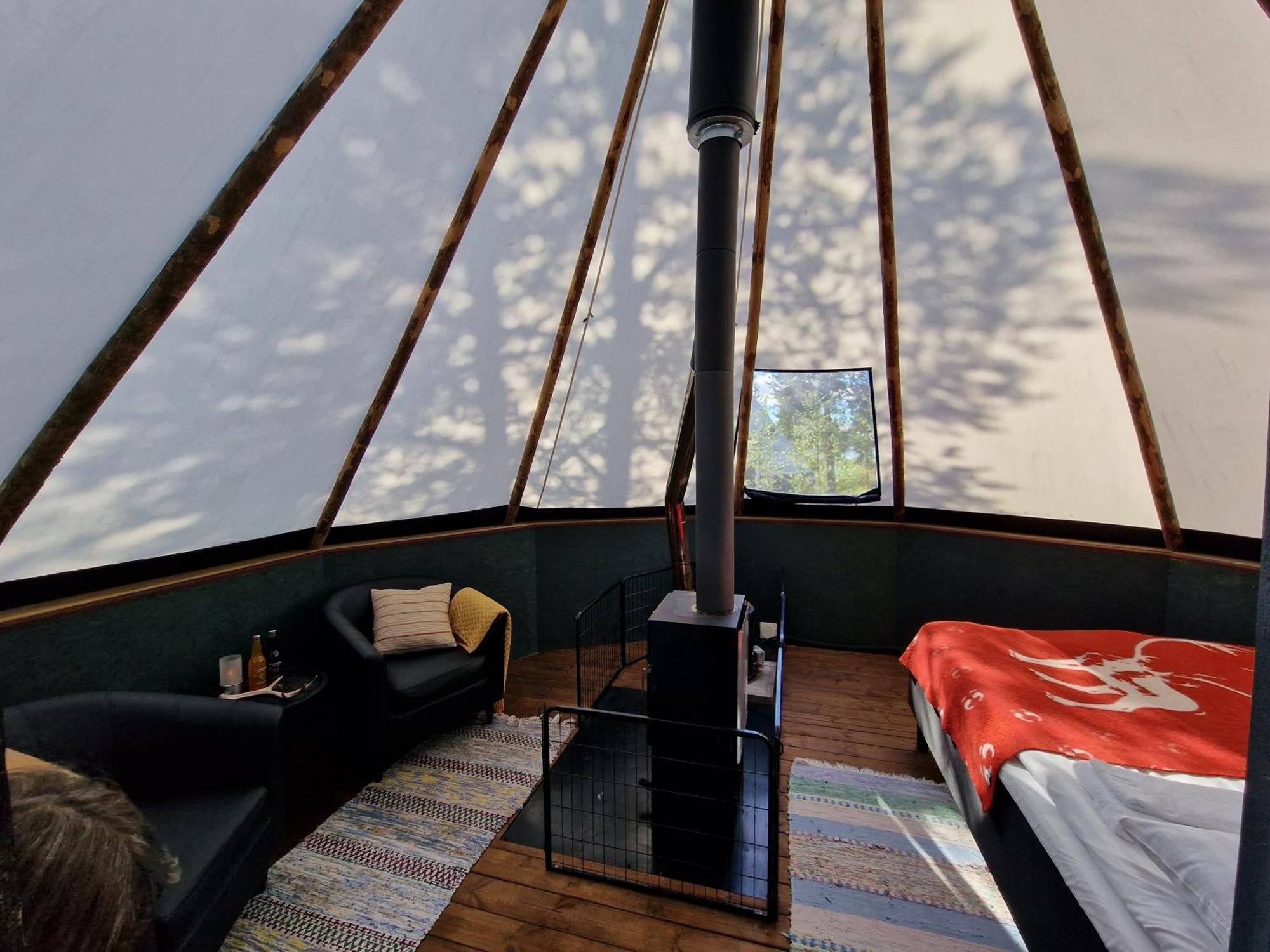 Reindeer 山林小屋 Jukkasjarvi